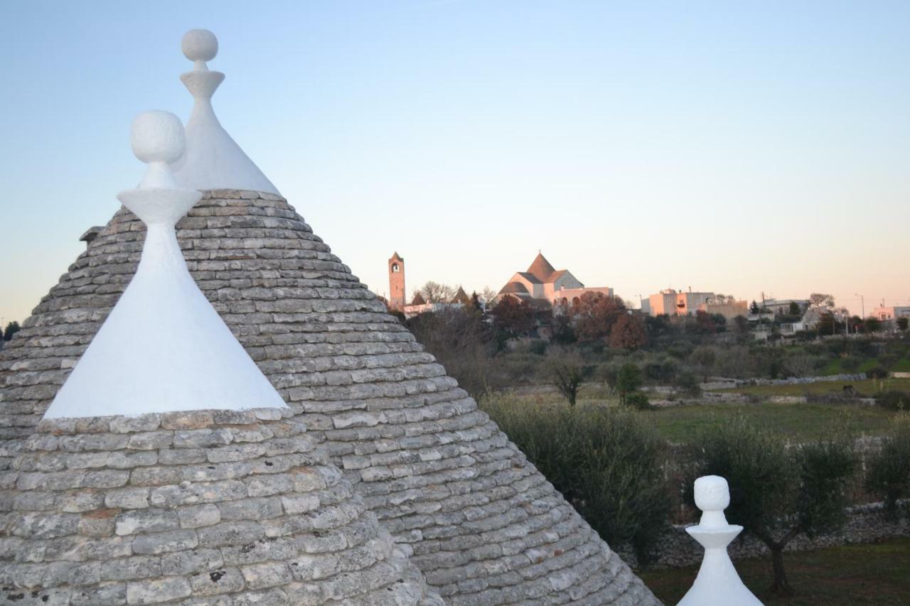 I Trulli Del Fattore Locorotondo Exterior photo
